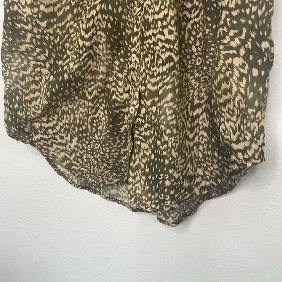 Joie Women’s Green Animal Print Oversized Short Sleeve Button Up Shirt Size S - Picture 3 of 7